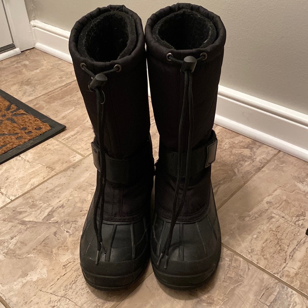 Kamik Snow Boots - Size 9